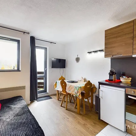 à 80m Des Pistes Avec Parking Et Balcon Exposé Sud - Fr-1-398-643 Apartamento