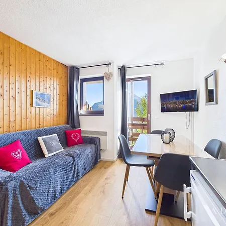 Apartment A 80m Des Pistes Avec Parking Et Balcon Expose Sud