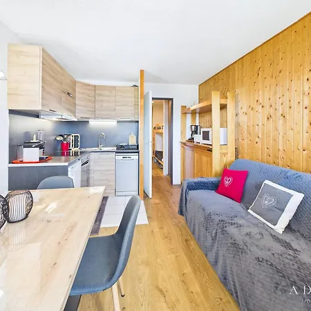 Apartment A 80m Des Pistes Avec Parking Et Balcon Expose Sud *